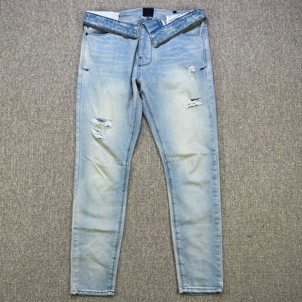 RtA Chapin Distressed‎ Light Wash Skinny Jeans with Zipper Waist Detail Size 26